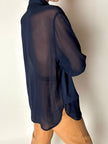 Camicia vintage Fendi Jeans blu navy con dettagli in crepe chiffon e bottoni in madreperla