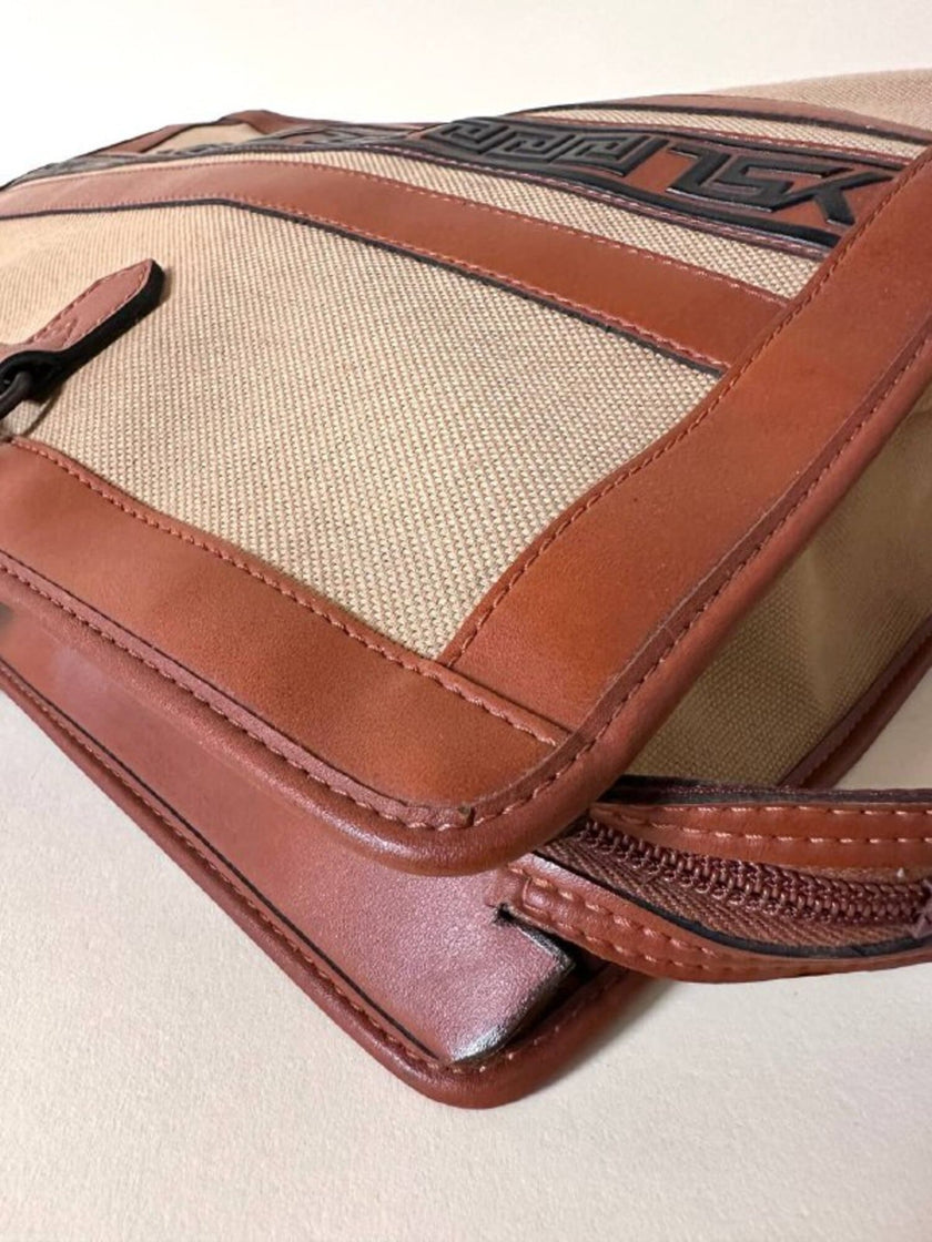 Borsa Yves Saint Laurent in canvas beige con profili color cuoio e motivo greca con logo