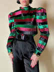 Blusa in lamé goffrato a righe orizzontali multicolor