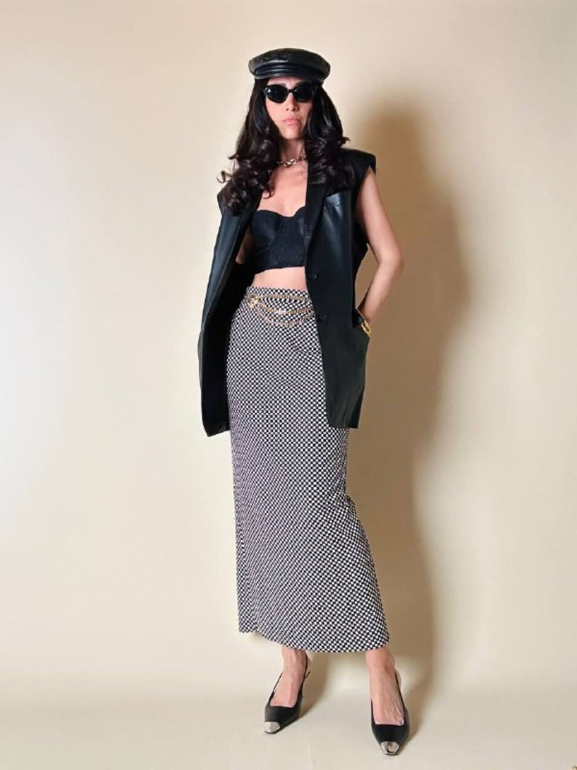 Gilet long en cuir noir « Doortwentyfive »