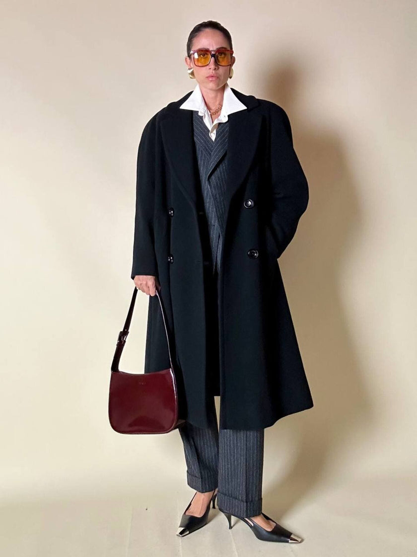 Cappotto doppiopetto oversize in lana nera