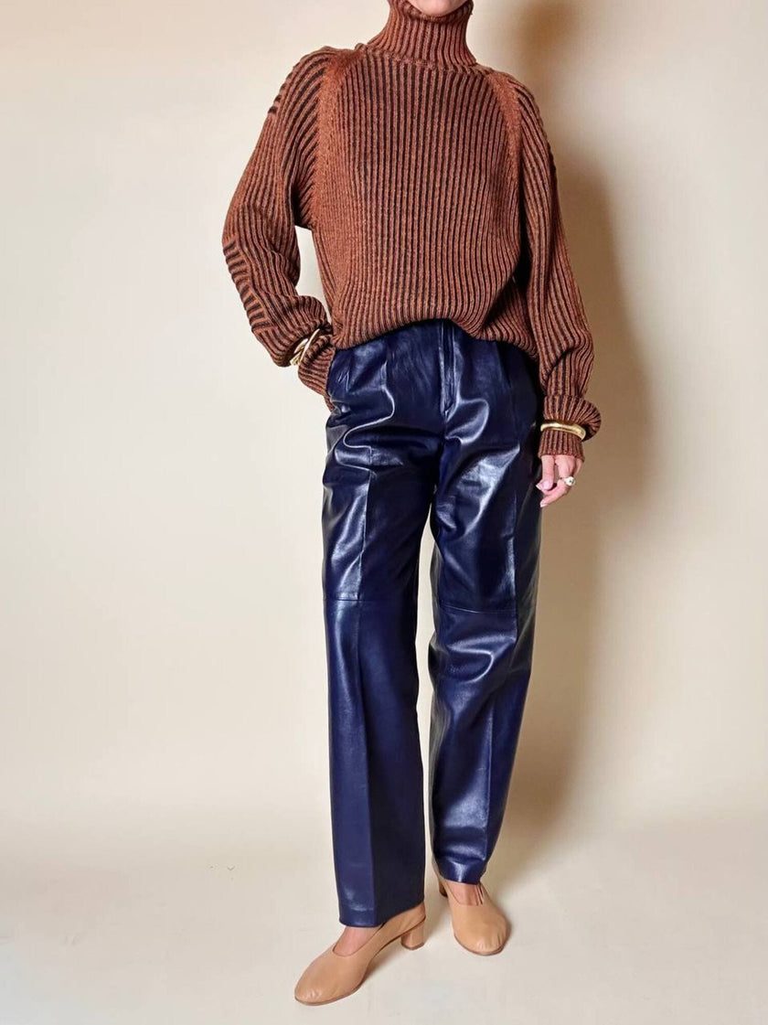 Dolcevita oversize con maxi collo in misto lana a coste larghe ruggine e nero