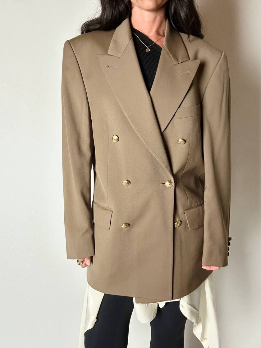 Blazer vintage Yves Saint Laurent in lana cachi doppiopetto con bottoni logati oro