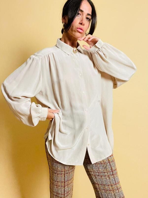 Camicia oversize in seta color polvere