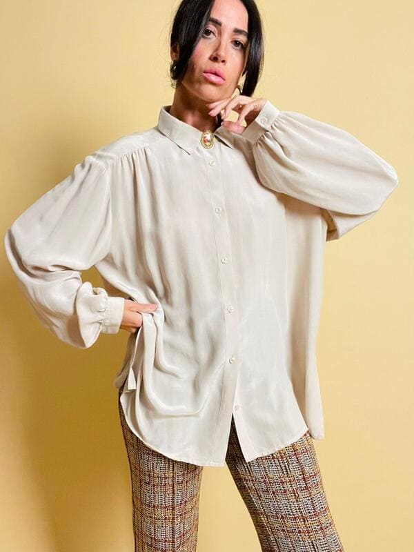 Camicia oversize in seta color polvere