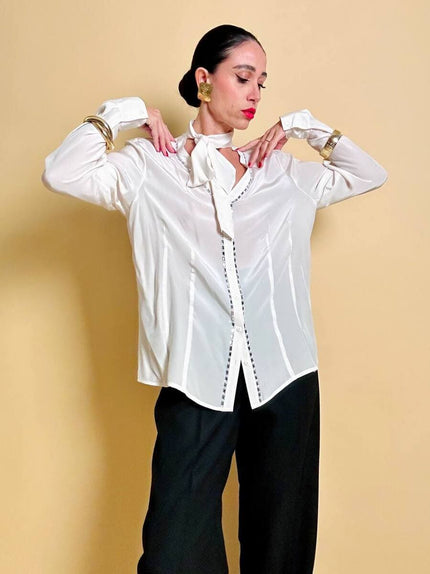 Camicia in seta bianca con strass ricamati 