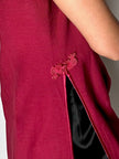 Maxi gilet vintage rosso rubino con alamari in raso