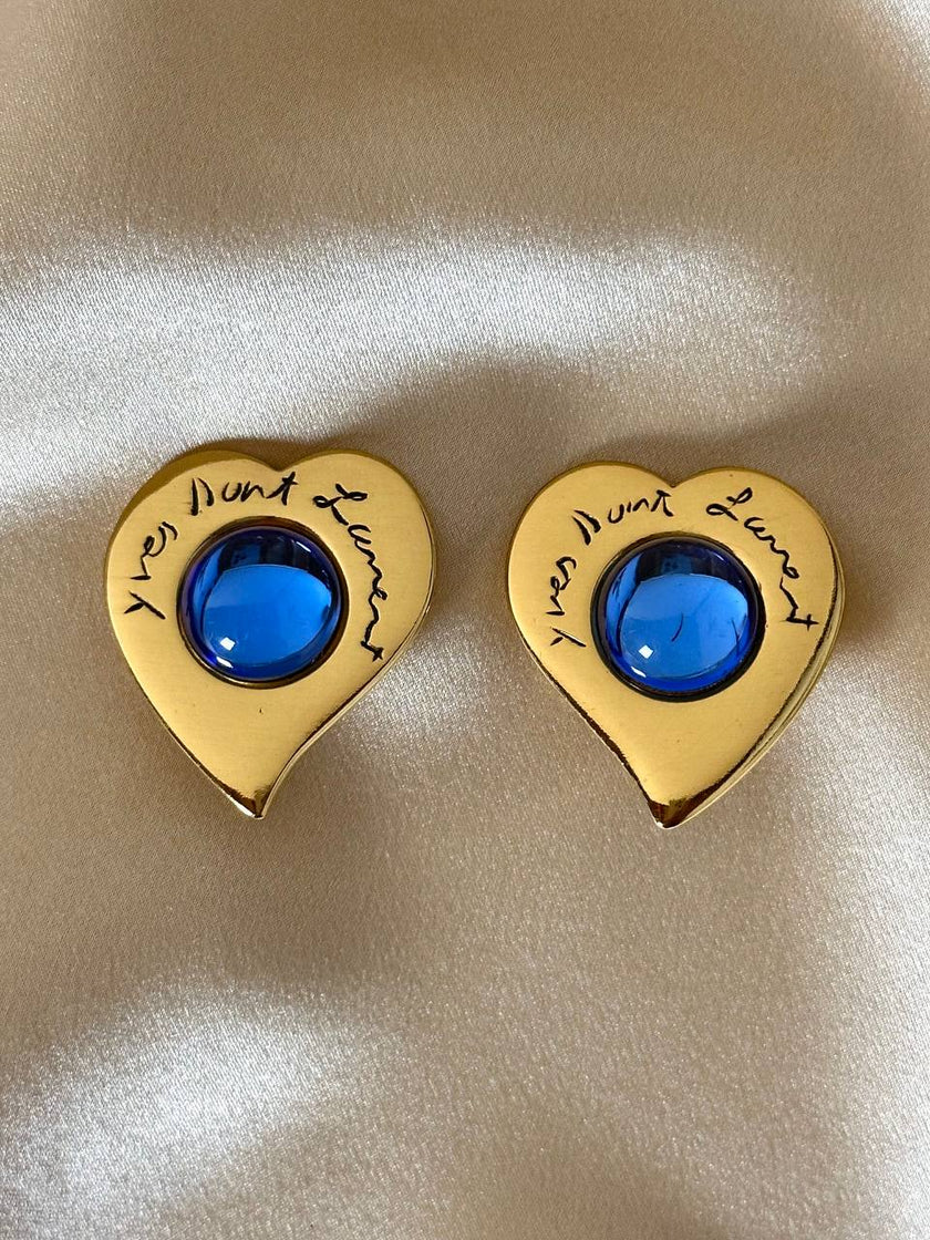 Orecchini a clip Yves Saint Laurent a forma di cuore con cabochon celesti
