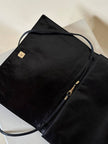 Borsa vintage Fendi in pelle verniciata nera con cuciture concentriche