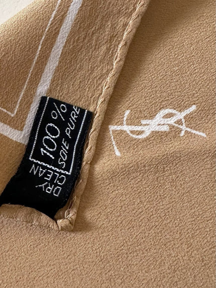 Foulard vintage Yves Saint Laurent in seta biscotto con profili e logo bianchi
