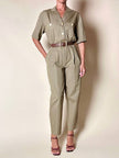 Jumpsuit Class in cotone color cachi con bottoni dorati