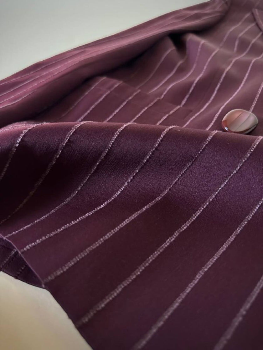 Blazer doppiopetto in rasato di lana gessato color burgundy “Gianni Versace”