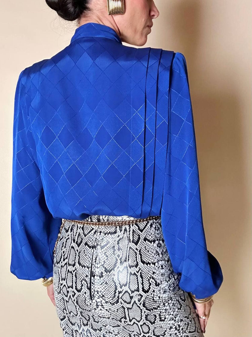 Camicia vintage Tricosa Paris in tessuto jacquard operato a losanghe bluette con nastro al collo