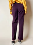 Pantalon tailleur taille haute à coupe cigarette couleur prune