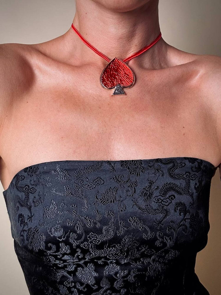 Spilla/Ciondolo a forma di cuore di picche “Yves Saint Laurent”