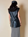 Gilet long en cuir noir « Doortwentyfive »