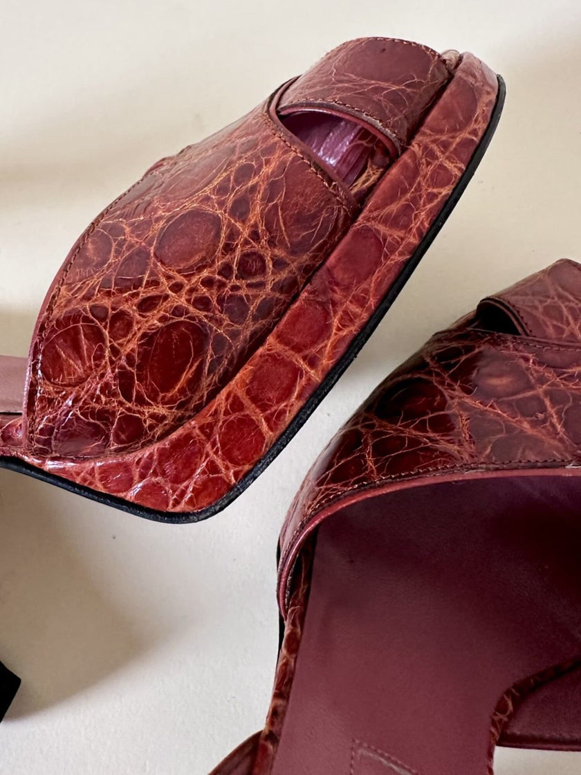 Sandali Sergio Rossi in pelle stampa coccodrillo color ruggine