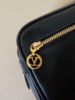 Beauty case in ecopelle nera “Valentino Garavani”