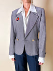 Spilla Yves Saint Laurent a forma di salvagente in metallo oro e smalto rosso e blu