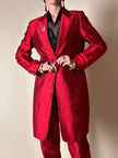 Tailleur pantalone rosso in shantung di seta grezza