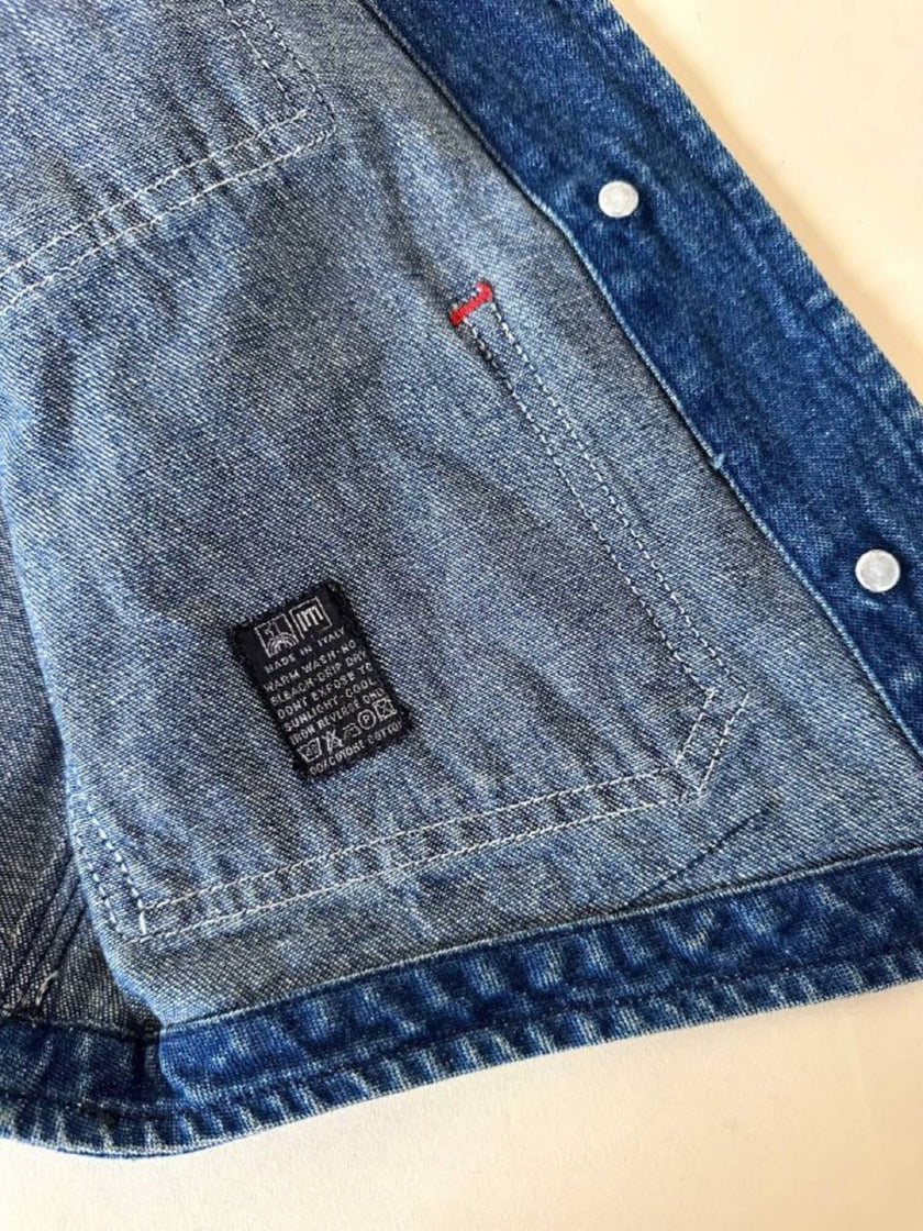 Gilet Valentino Jeans in denim blu slavato con bottoni a chiodo