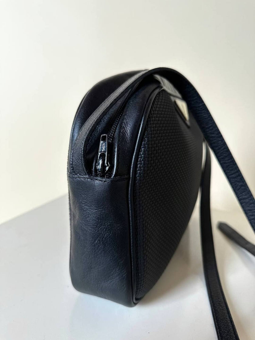 Borsa Bandoulière vintage Yves Saint Laurent in tessuto nero plastificato con riporti in pelle