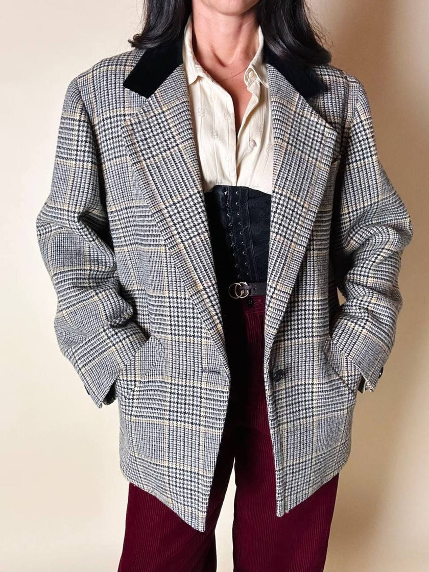 Blazer Guy Laroche in lana Principe di Galles con colletto in velluto nero
