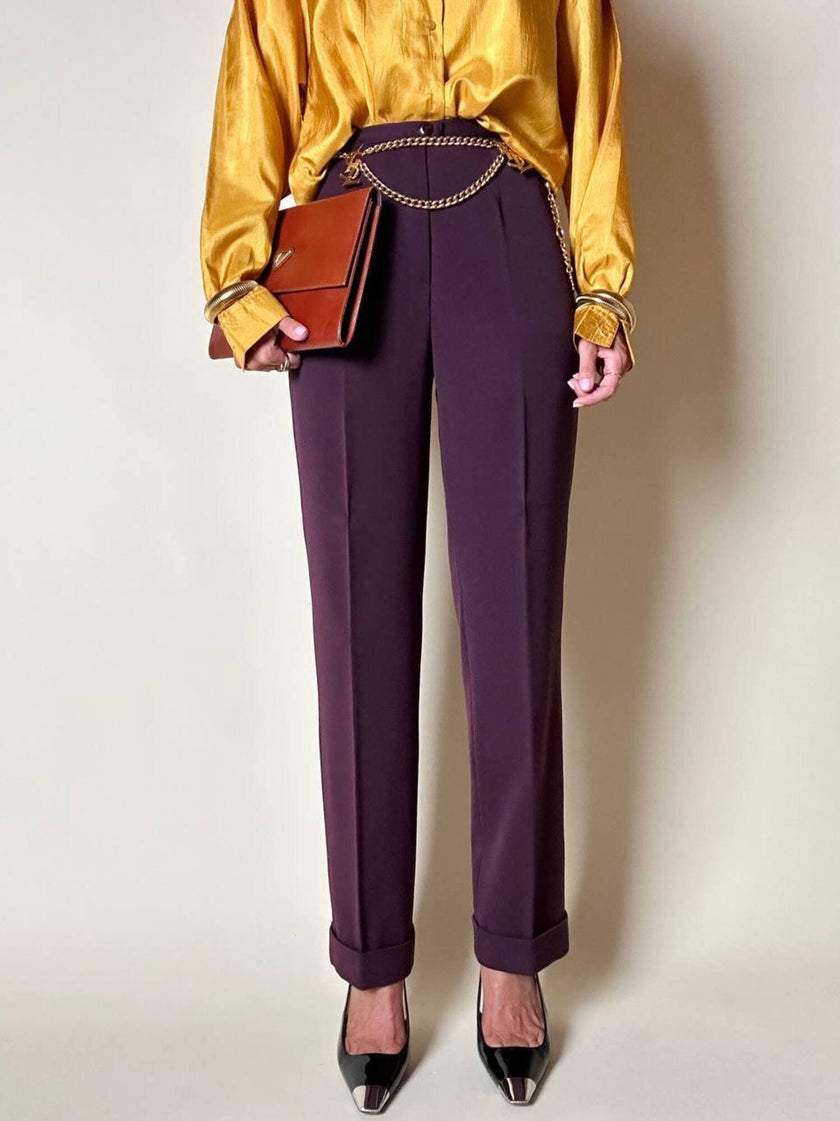 Pantalon tailleur taille haute à coupe cigarette couleur prune