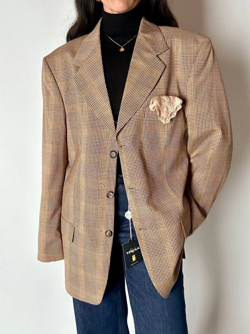Blazer vintage oversize in fresco di lana principe di Galles beige e marrone con pochette in seta Vincam