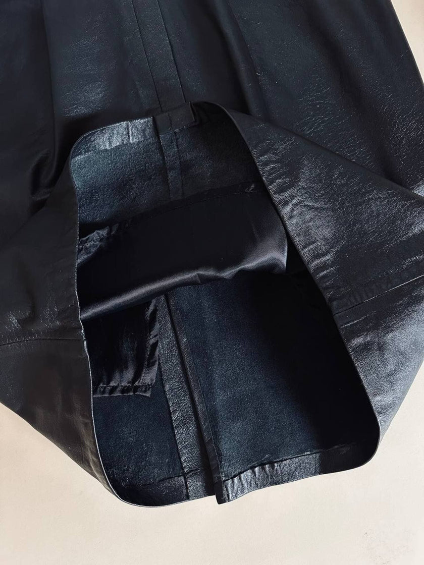 Gonna longuette vintage in pelle nera con cinturini regolabili in vita