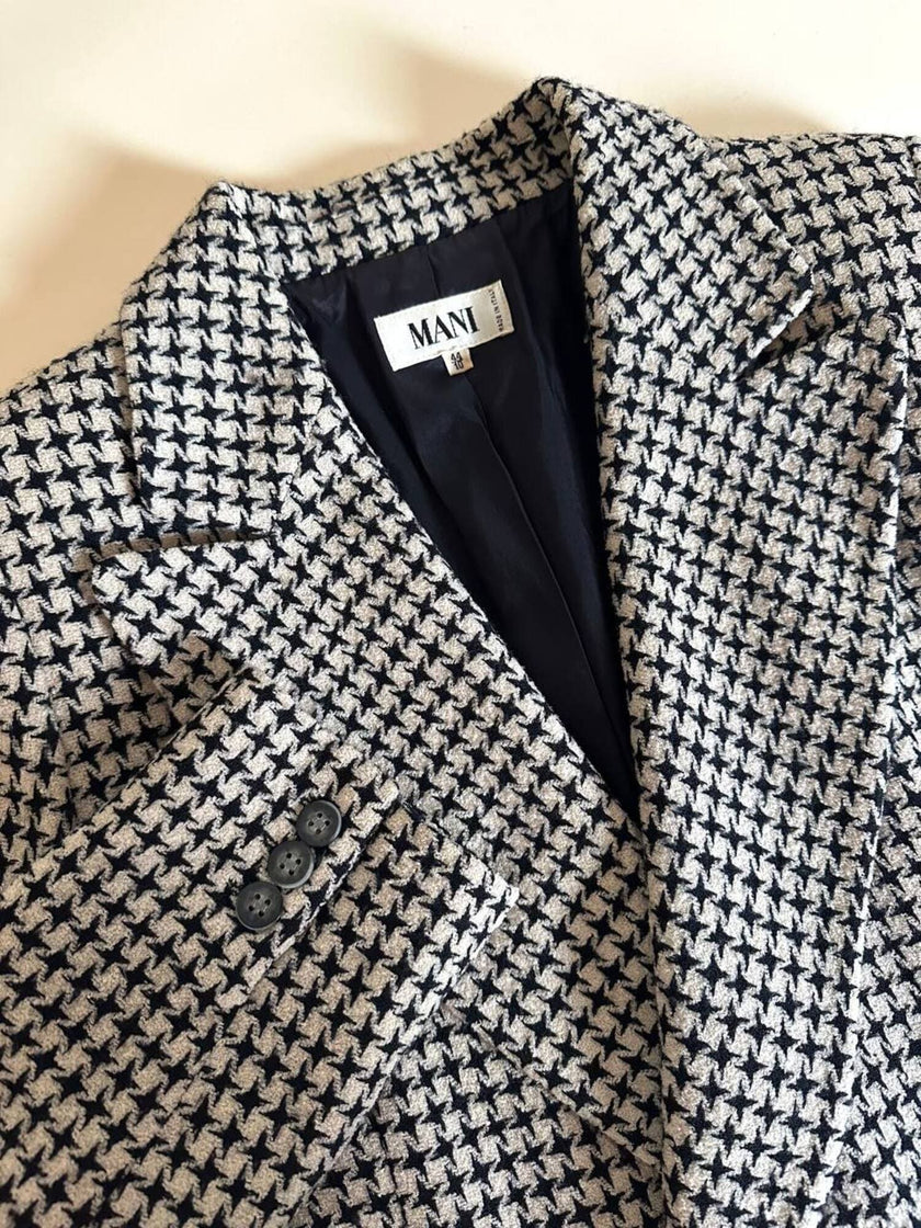 Blazer doppiopetto Mani by Giorgio Armani in lana fantasia pied de poule beige e nera
