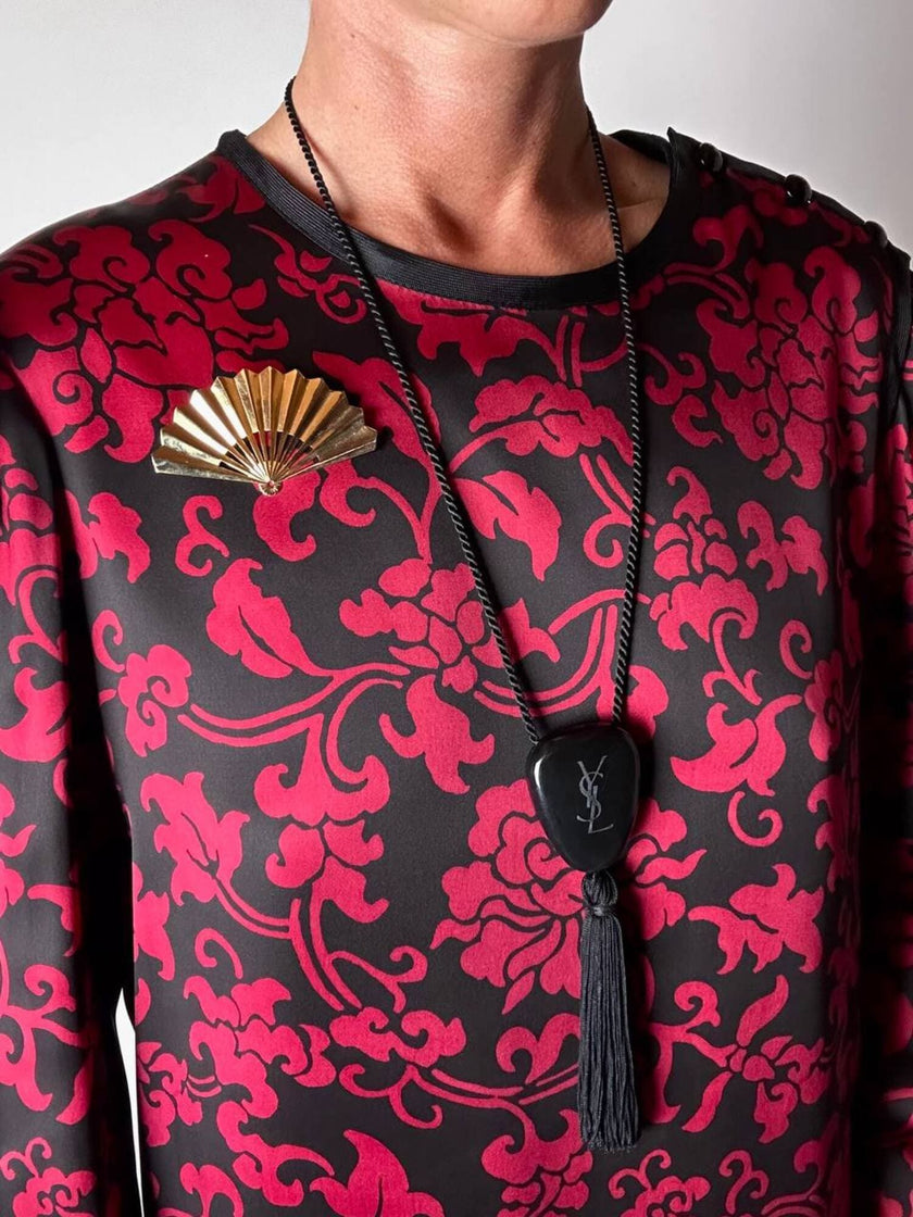 Abito Yves Saint Laurent Rive Gauche in raso con fantasia damascata rossa e nera