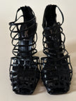 Sandali Cage Yves Saint Laurent in Vernice Nera con Tacco Scultura – SS 2009