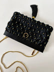 Pochette vintage Rodo in raso nero lavorato a rete con nappa couture e tracolla in catena