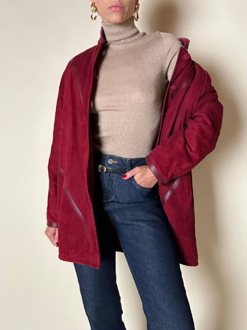 Giacca in suede borgogna con riporti in pelle e con interno in lana mélange in tinta