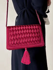 Borsa vintage Guy Laroche Paris in raso color lampone con nappa couture