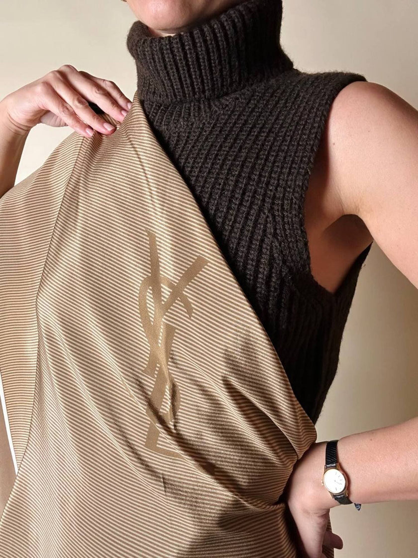 Foulard Yves Saint Laurent vintage in seta a righe con monogramma YSL