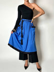 Gonna vintage Yves Saint Laurent in cotone bluette con profili neri e maxi tasche
