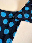 Abito in seta Ungaro Parallèle nero a pois celesti con fiocco laterale