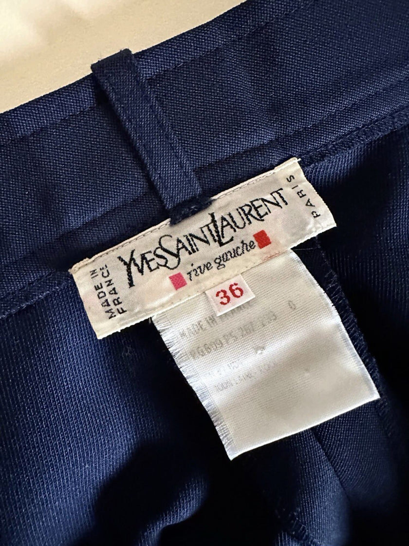 Pantalones Yves Saint Laurent Rive Gauche modelo de talle alto en lana azul marino