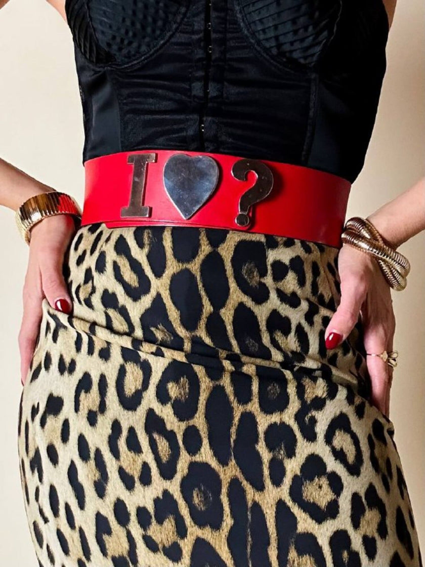 Cintura in pelle rossa I love ? “Moschino Jeans”
