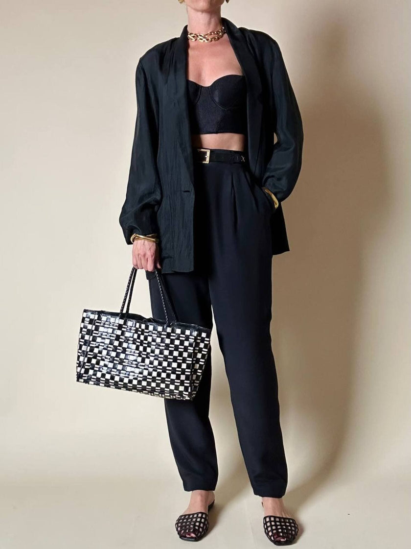 Blazer oversize in seta nera “Années Lauder”