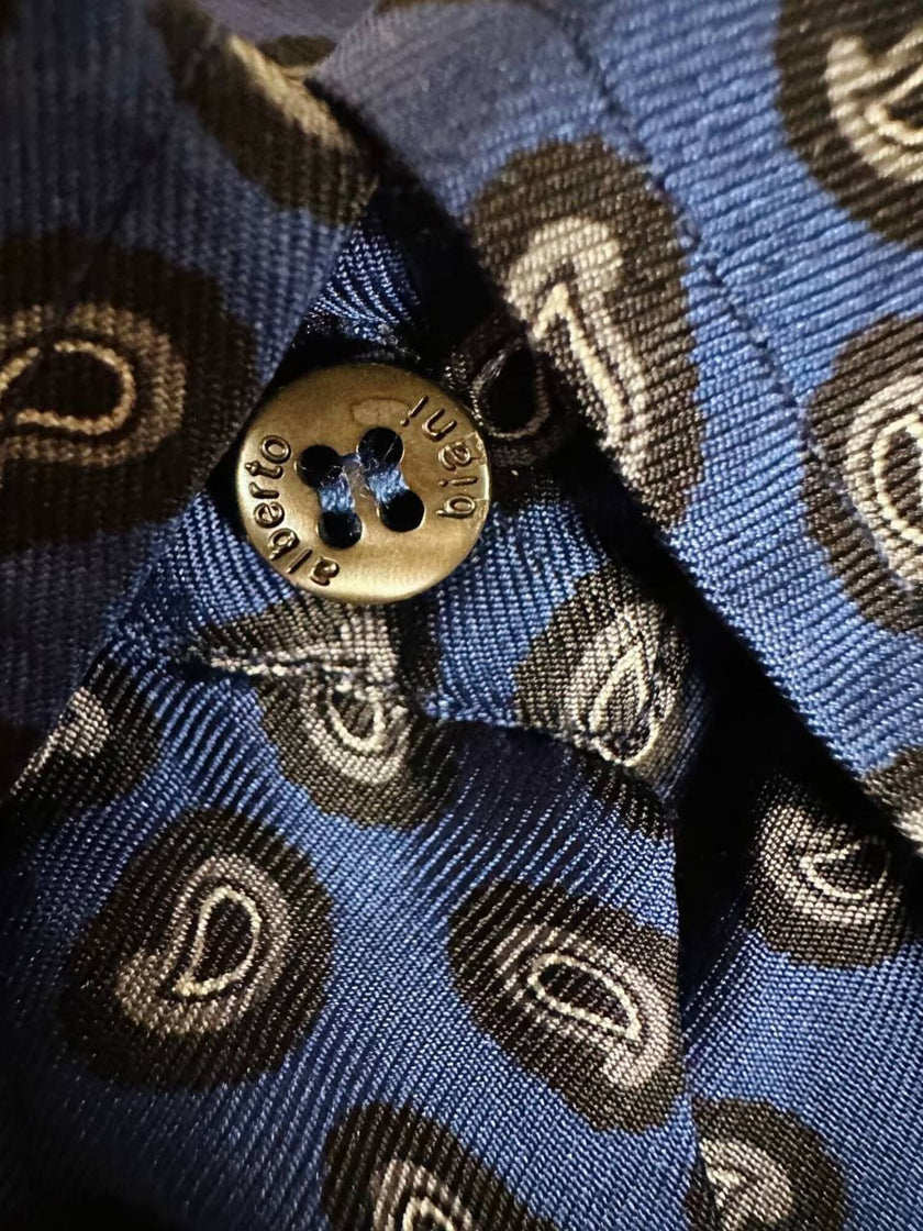 Camicia in seta Alberto Biani blu oltremare con fantasia cachemire