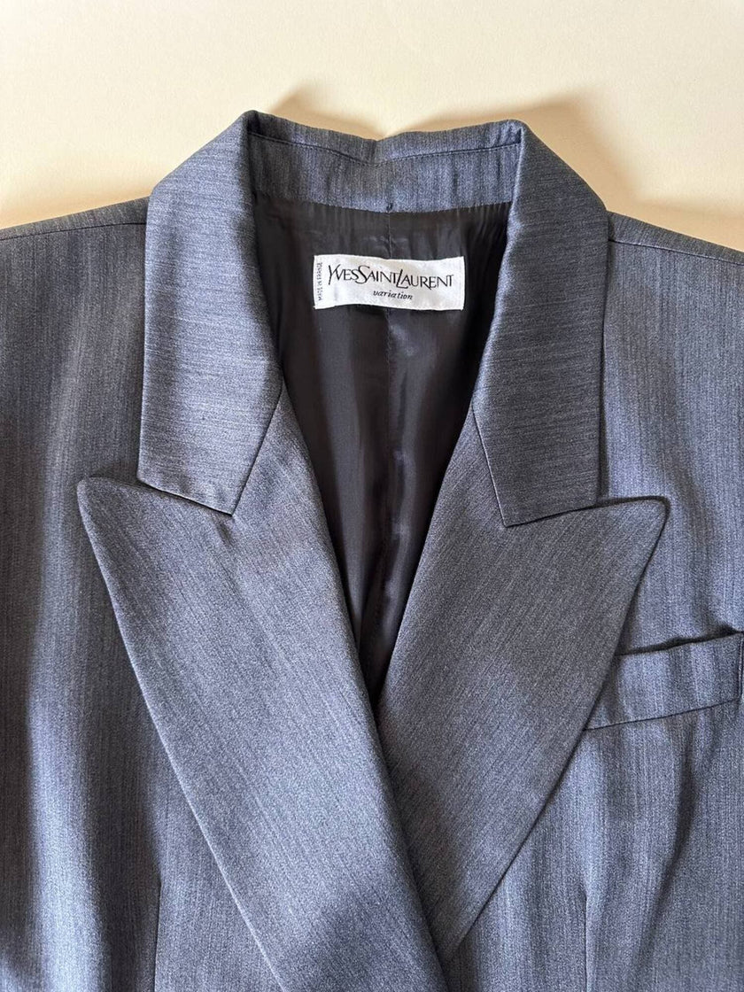 Blazer doppiopetto in rasato di lana grigio “Yves Saint Laurent”