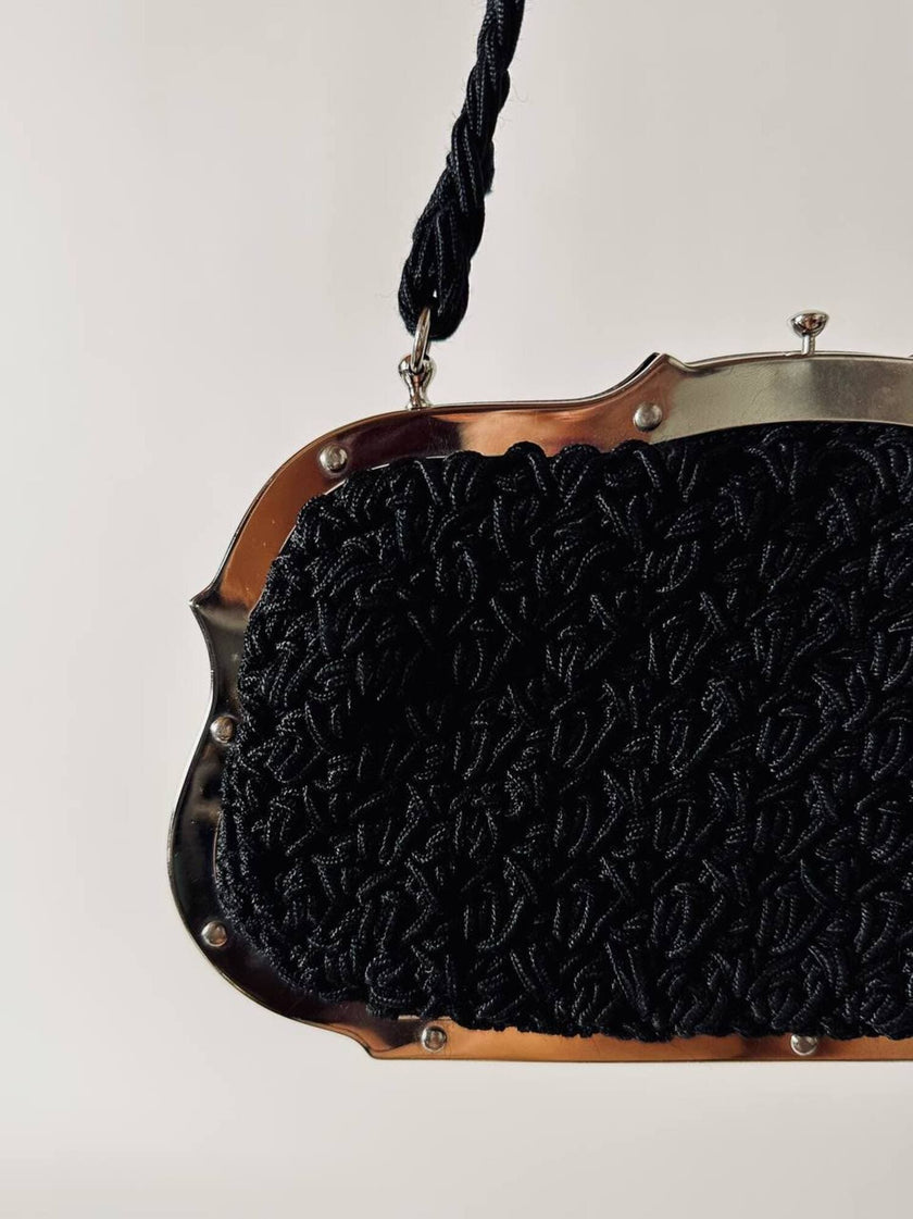 Borsa da sera vintage Art Déco in crochet  nero con montatura in metallo argentato