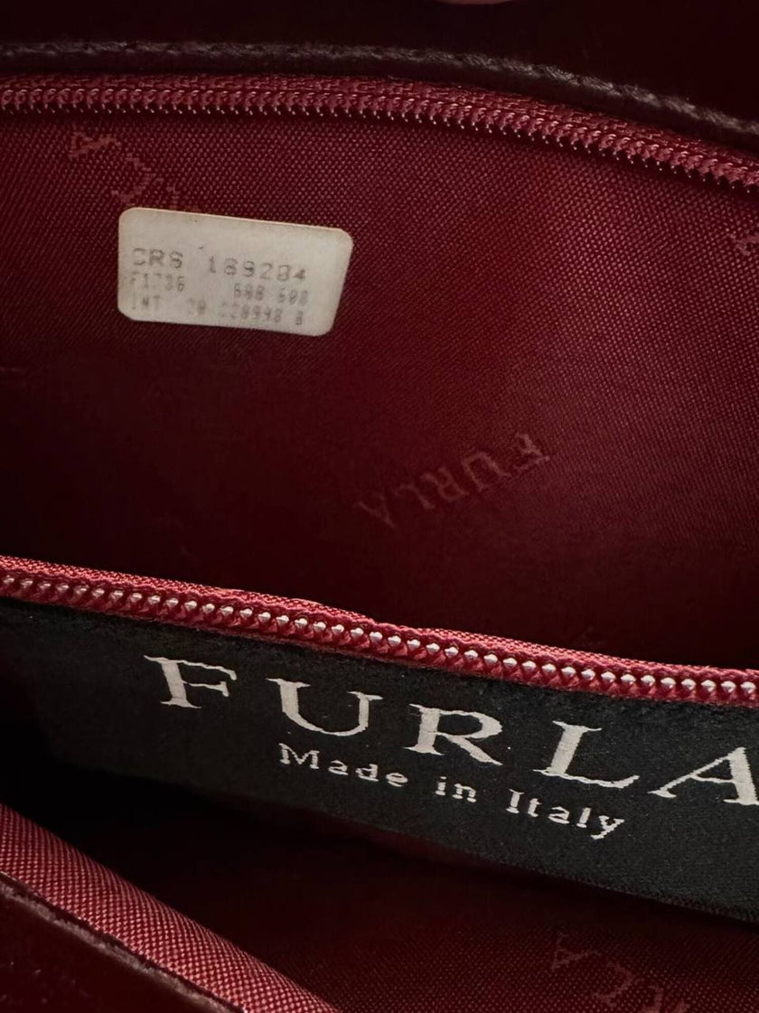 Borsa hobo Furla in pelle verniciata bordeaux
