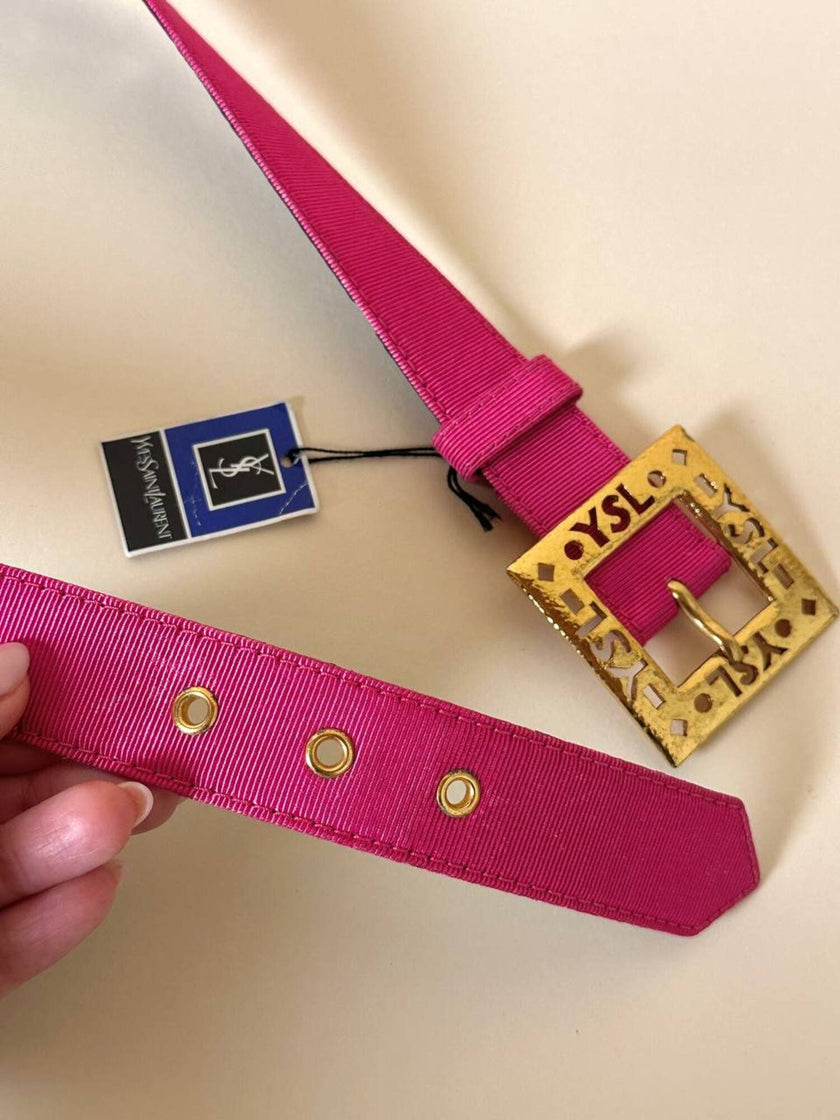 Cintura in gros grain fucsia con fibbia logata color oro “Yves Saint Laurent”
