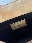 Bolso tote vintage Yves Saint Laurent de piel laminada dorada con diseño matelassé chevron