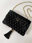 Pochette vintage Rodo in raso nero lavorato a rete con nappa couture e tracolla in catena