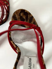 Sandalias vintage Dolce & Gabbana en crepé rojo y terciopelo con estampado de leopardo